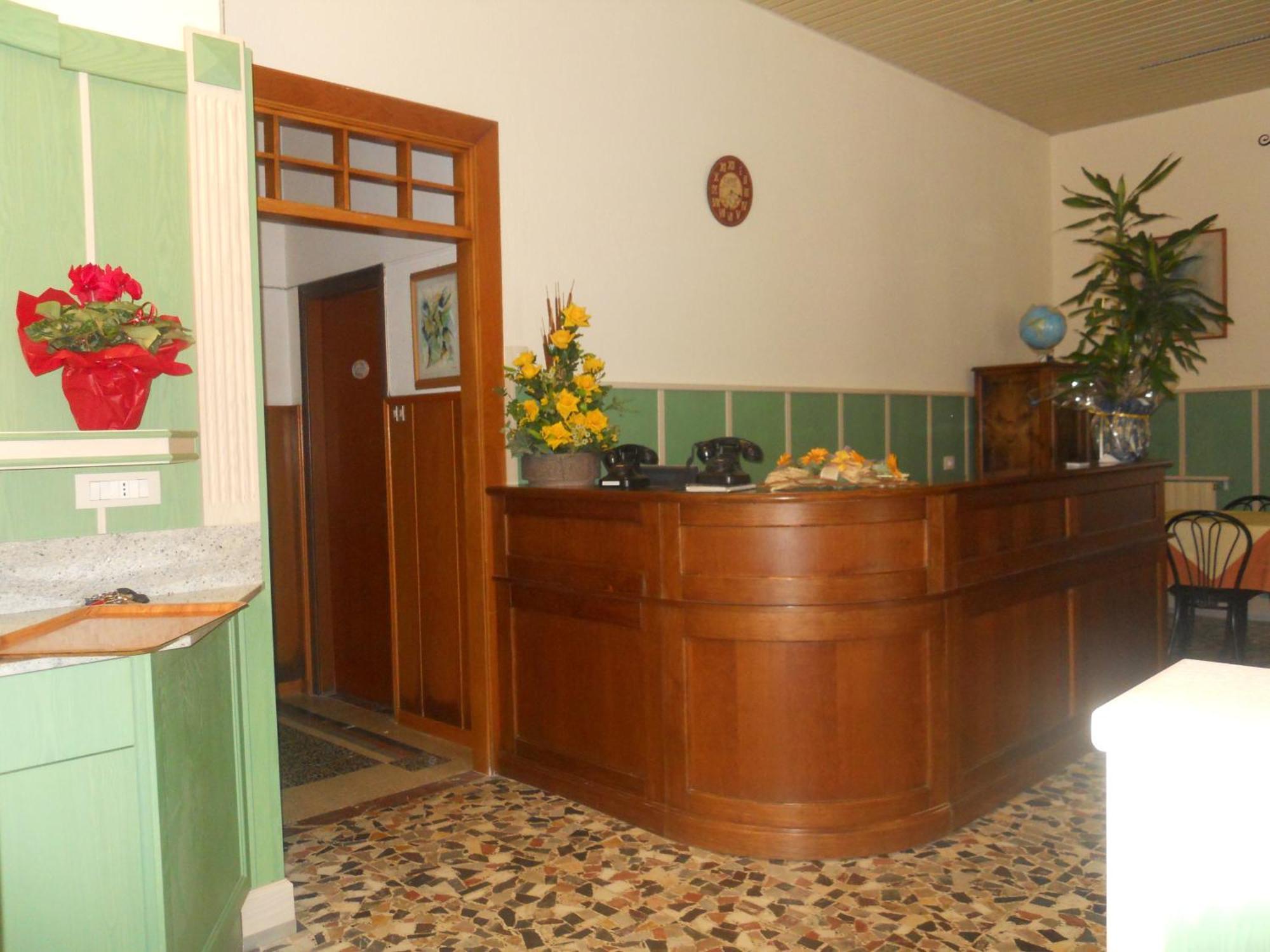 Albergo Belvedere Borghetto di Vara Eksteriør billede